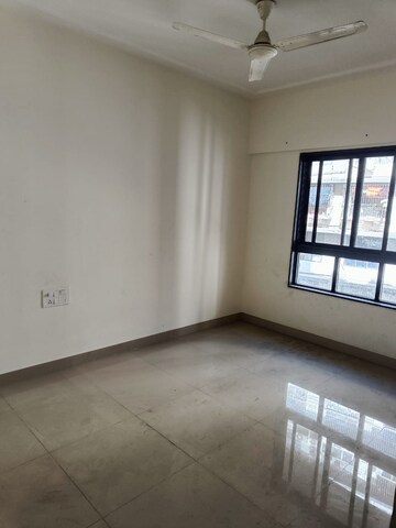 Room in 2 BHK Apartment at Godrej Prime, Chembur – for Rent