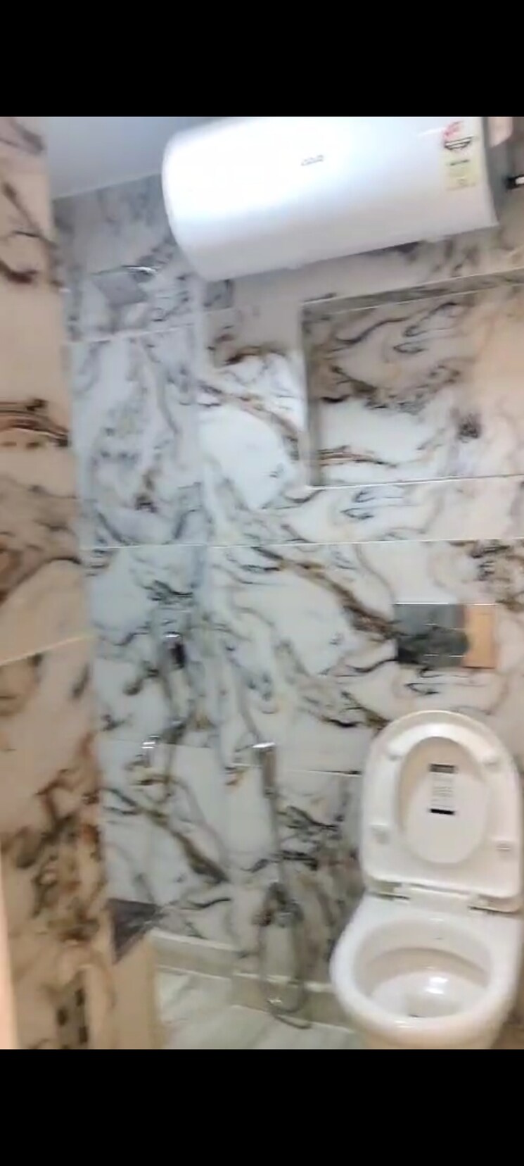 Bathroom, lajpat nagar 4 1 RK 450 Sq.Ft. Independent House In Lajpat Nagar 4 Delhi 8705578