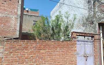 Plot For Sale in Sector 145