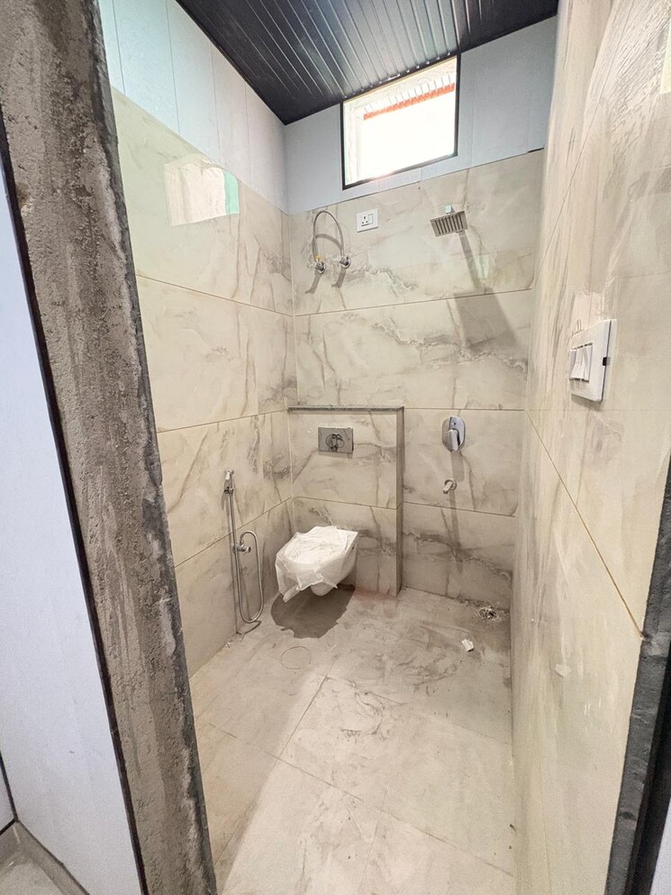 Bathroom, sector 30 2 Bedroom 100 Sq.Yd. Builder Floor In Sector 30 Gurgaon 8705638