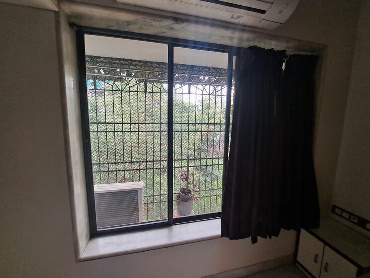 Room, rashmi-complex-teen-hath-naka 1 Bedroom 450 Sq.Ft. Apartment In Dharamveer Nagar Thane 8705628