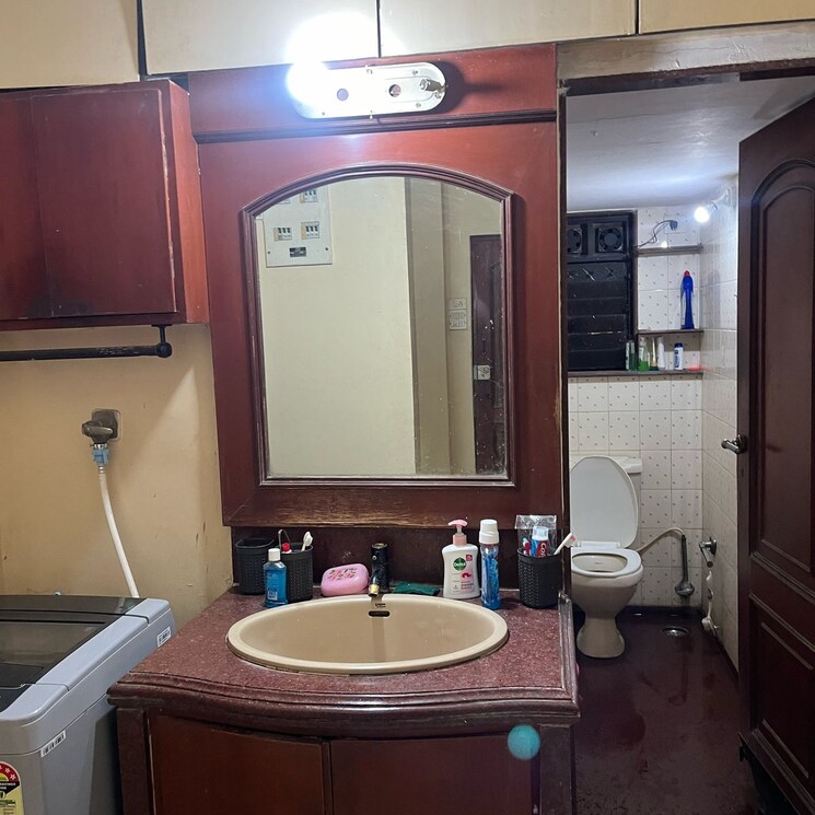 Team Area, prabhadevi 2 Bedroom 750 Sq.Ft. Apartment In Prabhadevi Mumbai 8705665