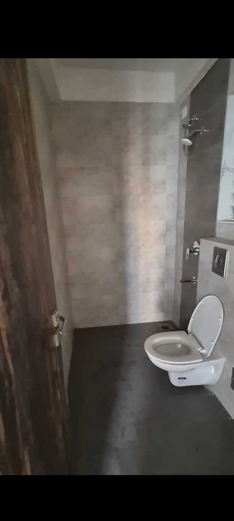 Bathroom, rosa-manhattan 3 Bedroom 1350 Sq.Ft. Apartment In Ghodbunder Road Thane 8705640