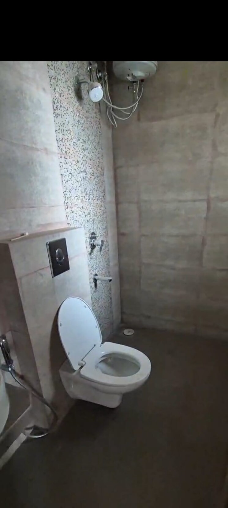 Bathroom, rosa-manhattan 3 Bedroom 1350 Sq.Ft. Apartment In Ghodbunder Road Thane 8705640