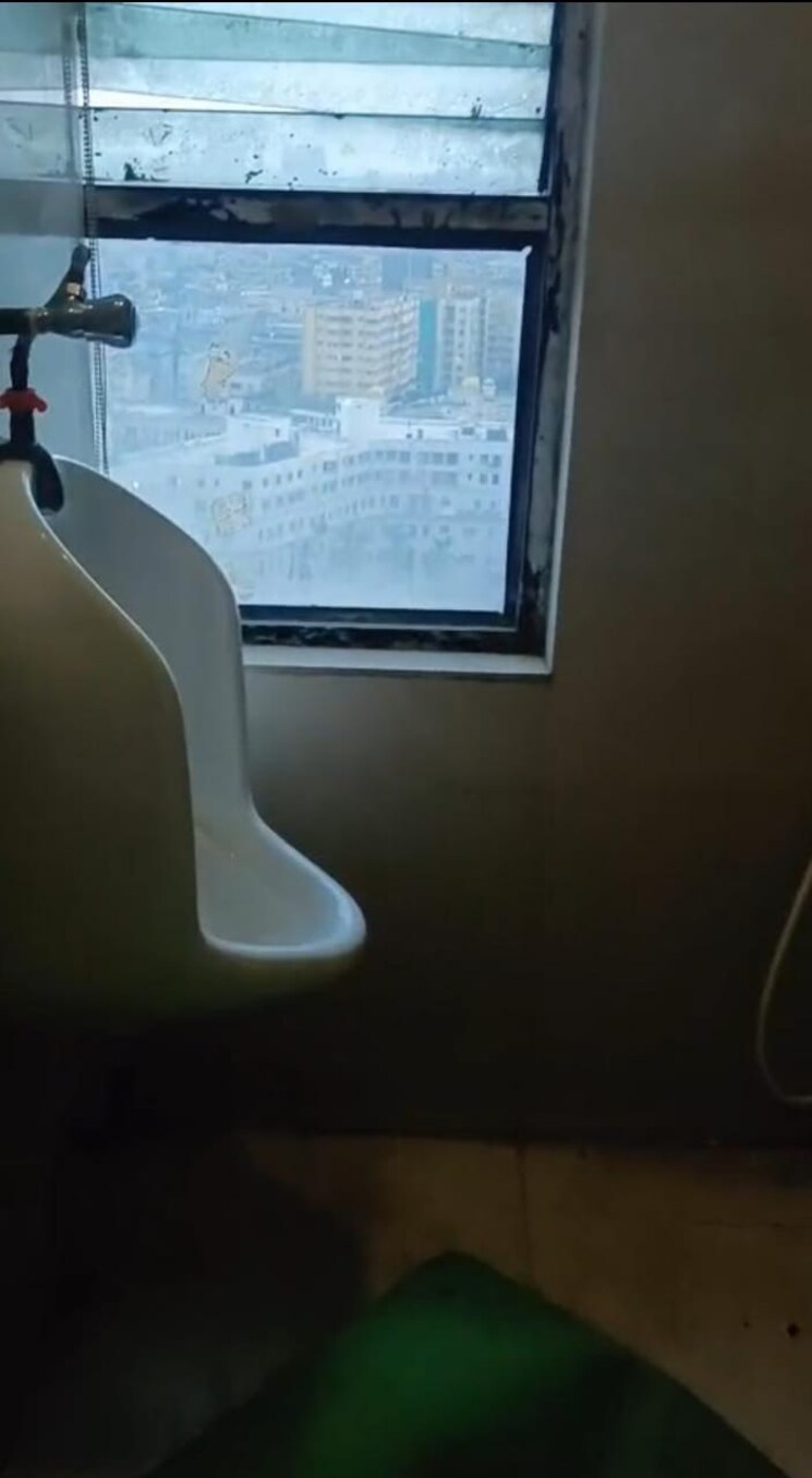 Washroom, park street Commercial Office Space 1450 Sq.Ft. In Park Street Kolkata 8705642