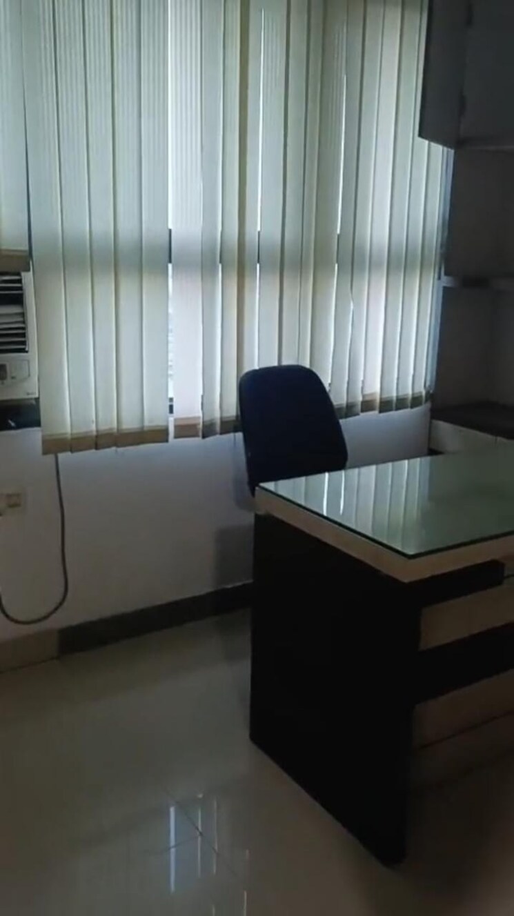 Team Area, park street Commercial Office Space 1450 Sq.Ft. In Park Street Kolkata 8705642