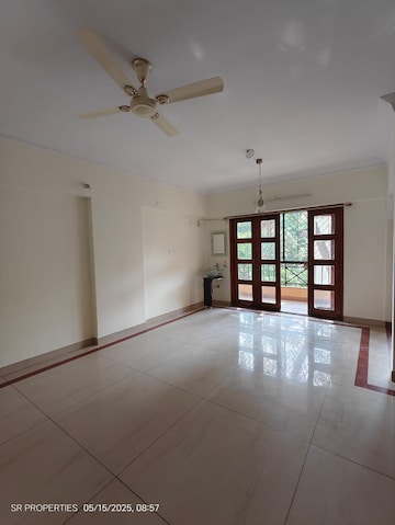 Room in 3 BHK Builder Floor at Hsr Layout – for Rent