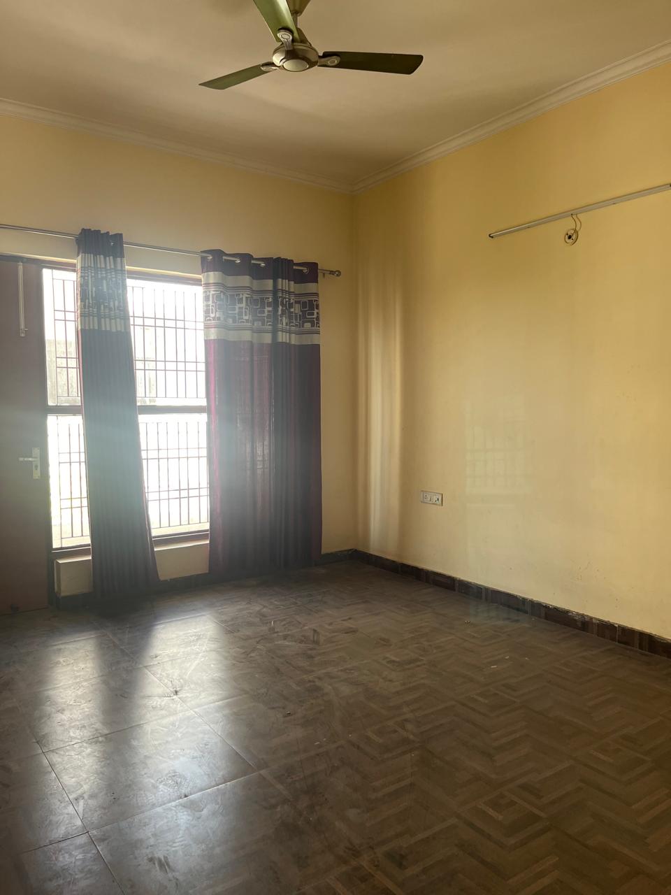 2 BHK Builder Floor For Rent in Anand Properties