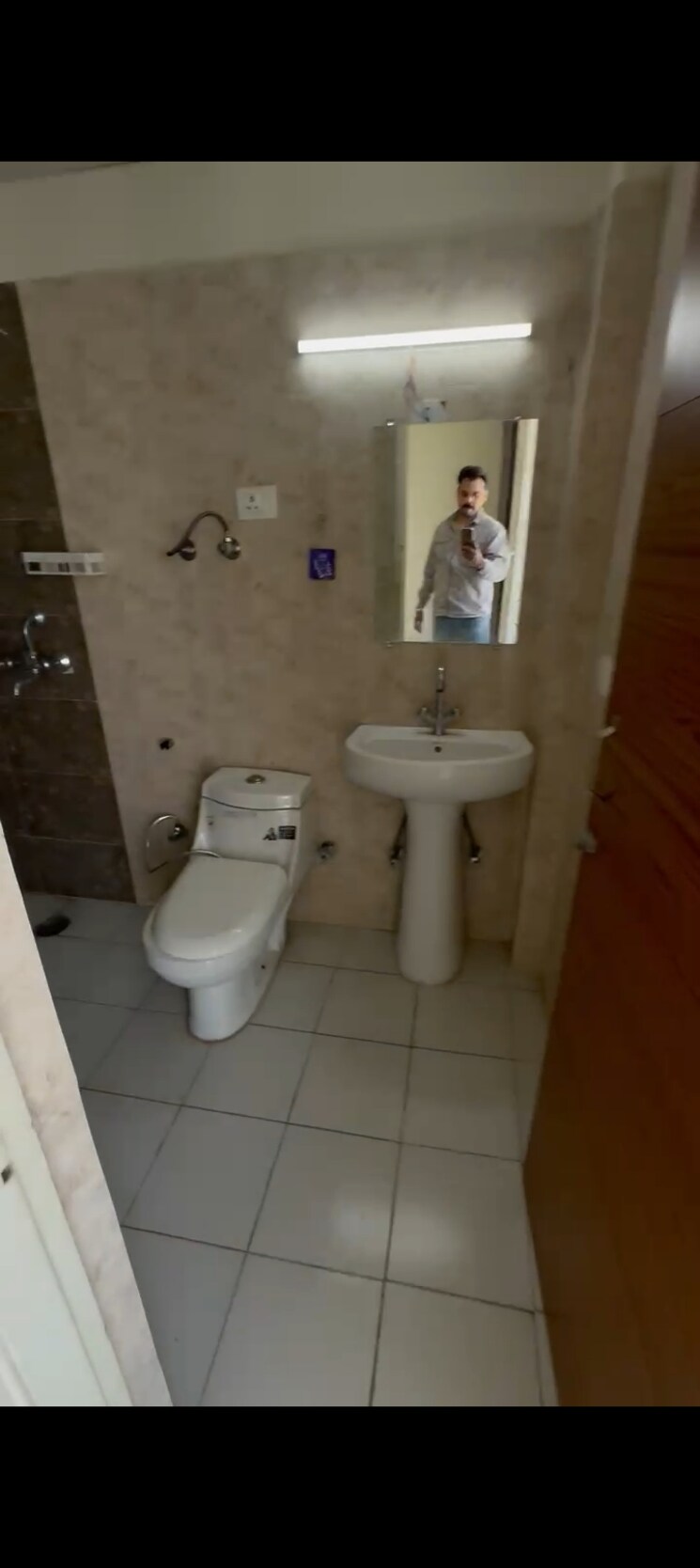 Bathroom, jkg-palm-resort 4 Bedroom 2185 Sq.Ft. Apartment In Raj Nagar Extension Ghaziabad 8705860