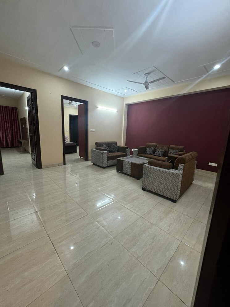 Living Room, saya-gold-avenue 3 Bedroom 1357 Sq.Ft. Apartment In Vaibhav Khand Ghaziabad 8705772