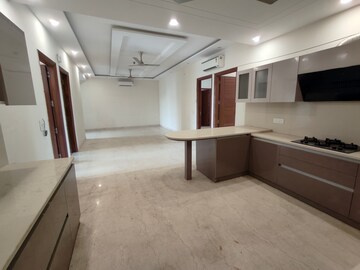Kitchen in 3 BHK Builder Floor at Apex Apartments, Sector 45 – for Rent