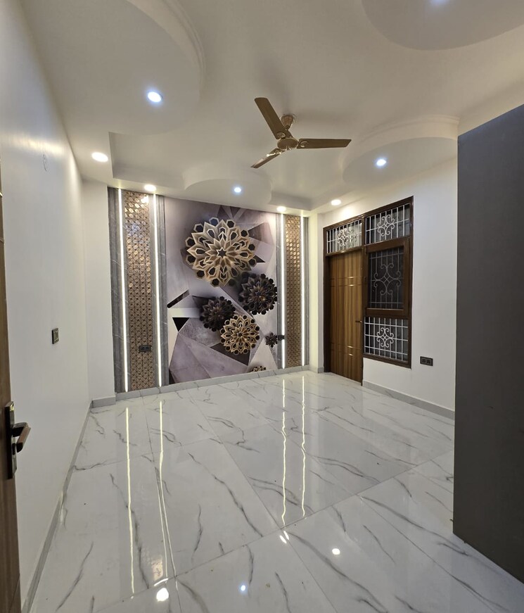 Living Room, saya-gold-avenue 4 Bedroom 1664 Sq.Ft. Apartment In Vaibhav Khand Ghaziabad 8705919