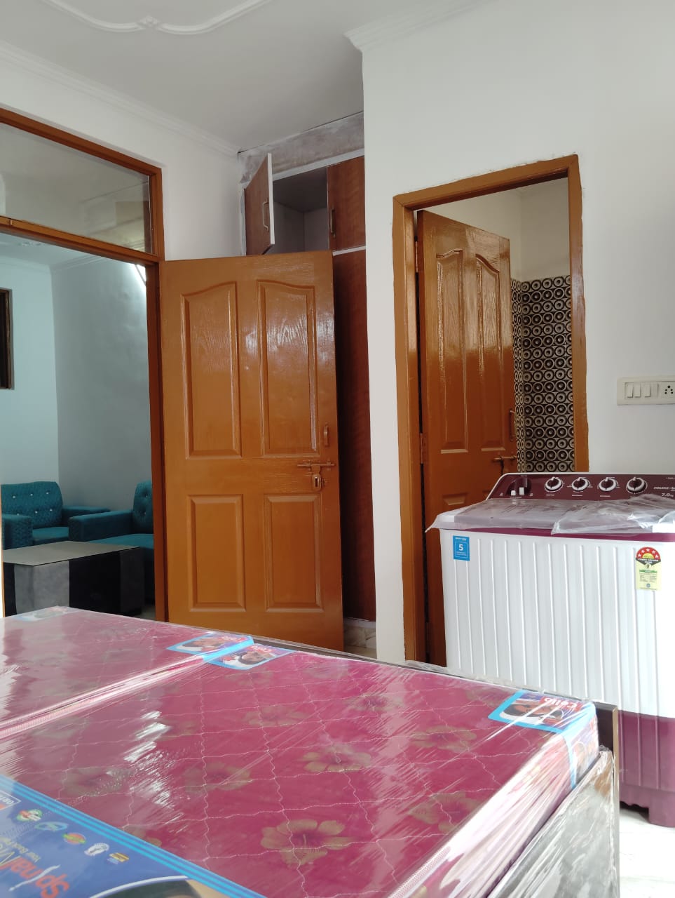 1 BHK Builder Floor For Rent in Saket