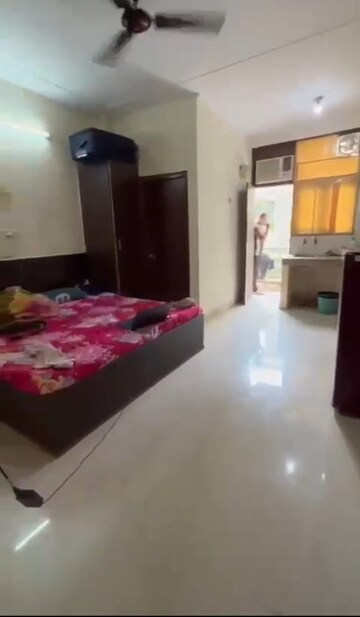 Room in 1 BHK Apartment at DLF City Phase III, Sector 24 – for Rent