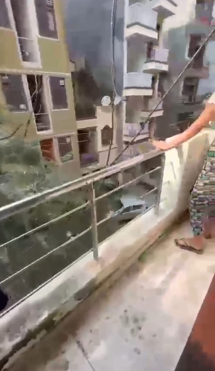 Balcony, dlf-city-phase-iii 1 Bedroom 400 Sq.Ft. Apartment In Sector 24 Gurgaon 8706591