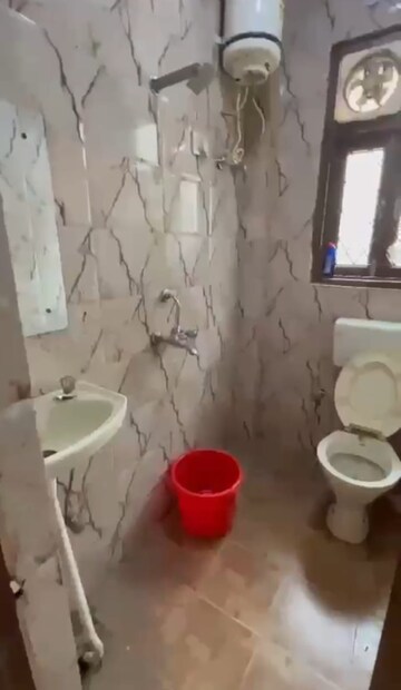 Bathroom in 1 BHK Apartment at DLF City Phase III, Sector 24 – for Rent