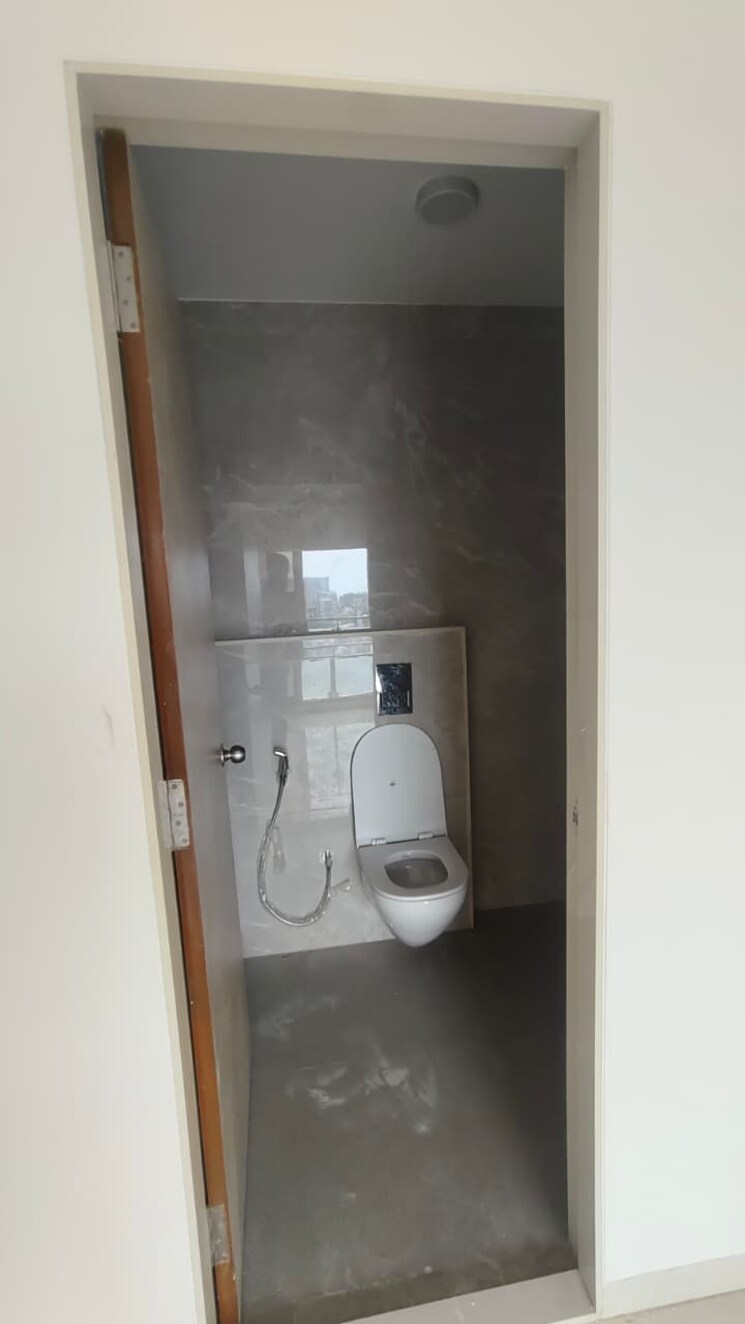 Bathroom, mk-gracia 2 Bedroom 682 Sq.Ft. Apartment In Amboli Mumbai 8706592