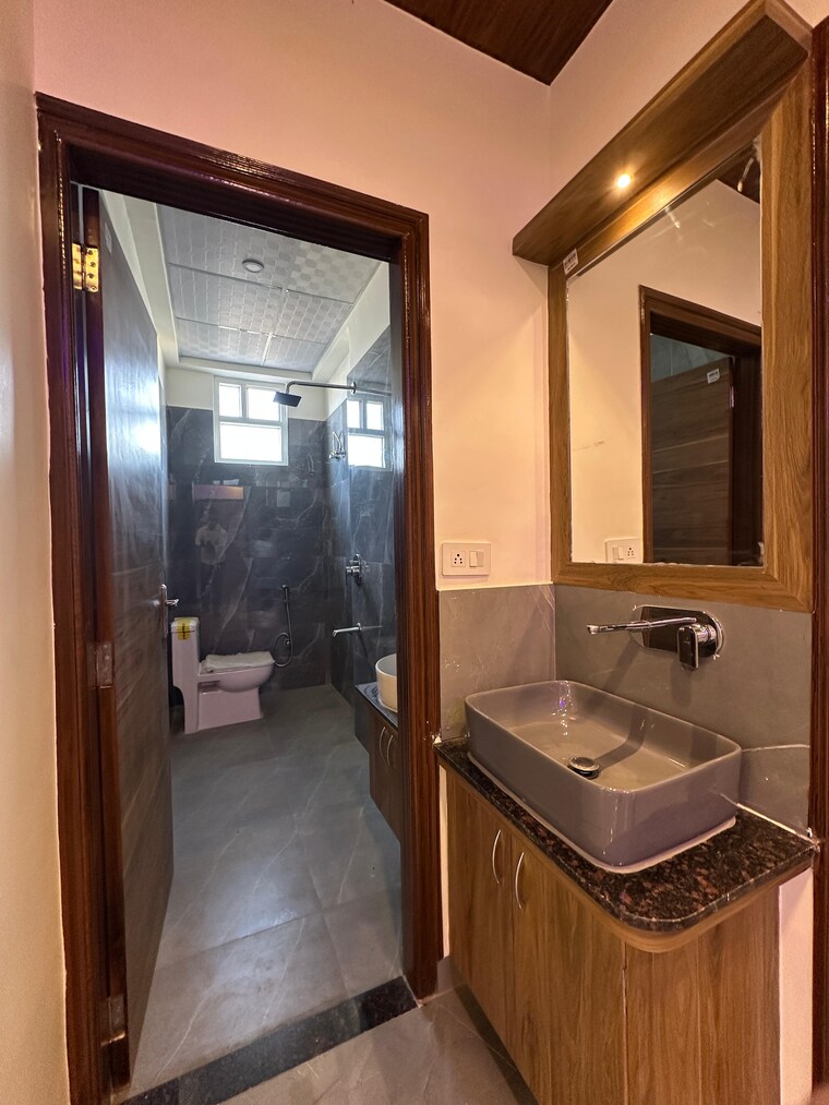 Attached Bathroom, satyam-utopia 3 Bedroom 1400 Sq.Ft. Apartment In Sirsi Road Jaipur 8706745