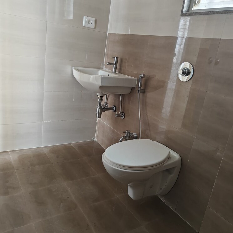 Bathroom, wagholi 2 Bedroom 920 Sq.Ft. Apartment In Wagholi Pune 8706697
