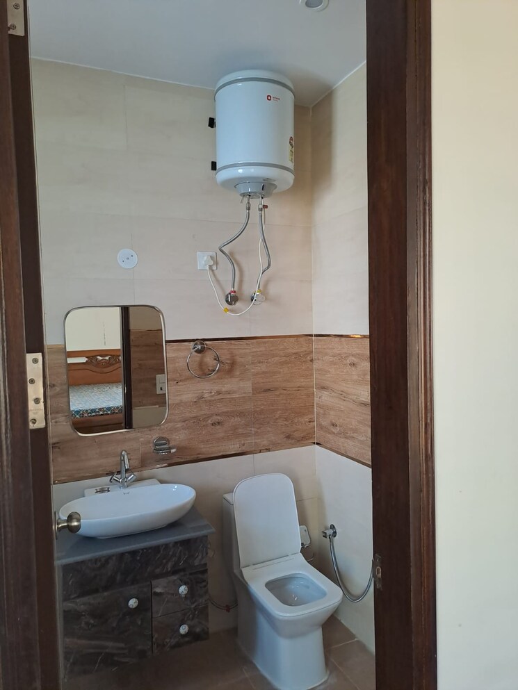 Bathroom, vasundhara sector 2b 3 Bedroom 735 Sq.Ft. Apartment In Vasundhara Sector 2b Ghaziabad 8706748