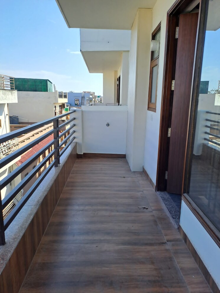 Balcony, vasundhara sector 2b 3 Bedroom 735 Sq.Ft. Apartment In Vasundhara Sector 2b Ghaziabad 8706748