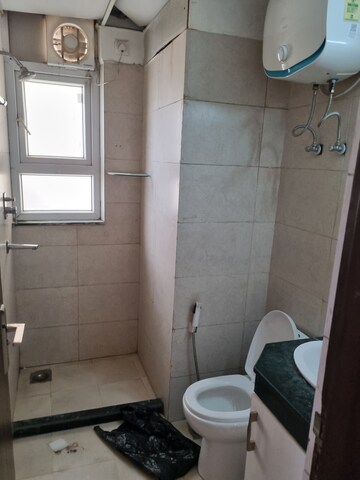 Master Bedroom in 2 BHK Apartment at BPTP Spacio, Sector 37d – for Rent