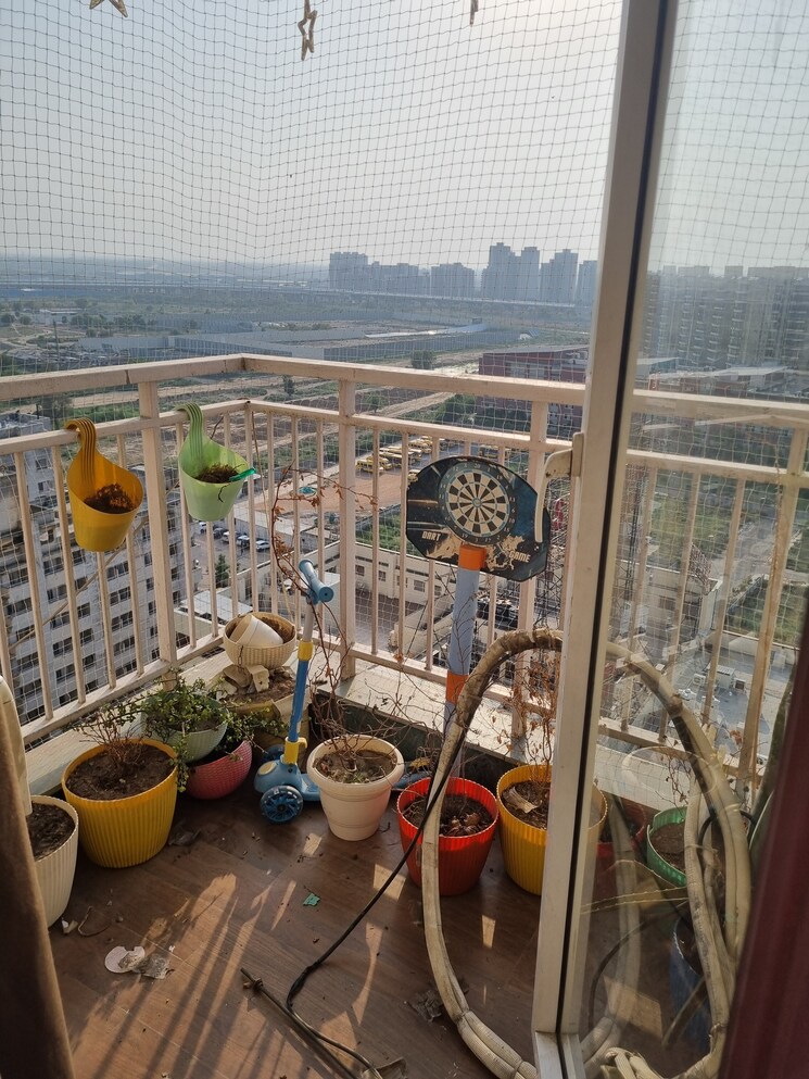 Balcony, bptp-spacio 2 Bedroom 1000 Sq.Ft. Apartment In Sector 37d Gurgaon 8706711