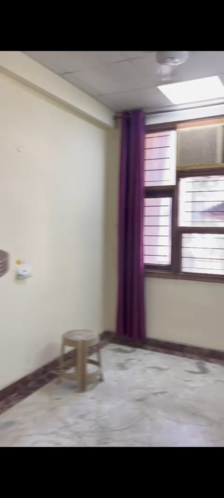 Bedroom, sushant lok i 3 Bedroom 215 Sq.Yd. Builder Floor In Sushant Lok I Gurgaon 8706846