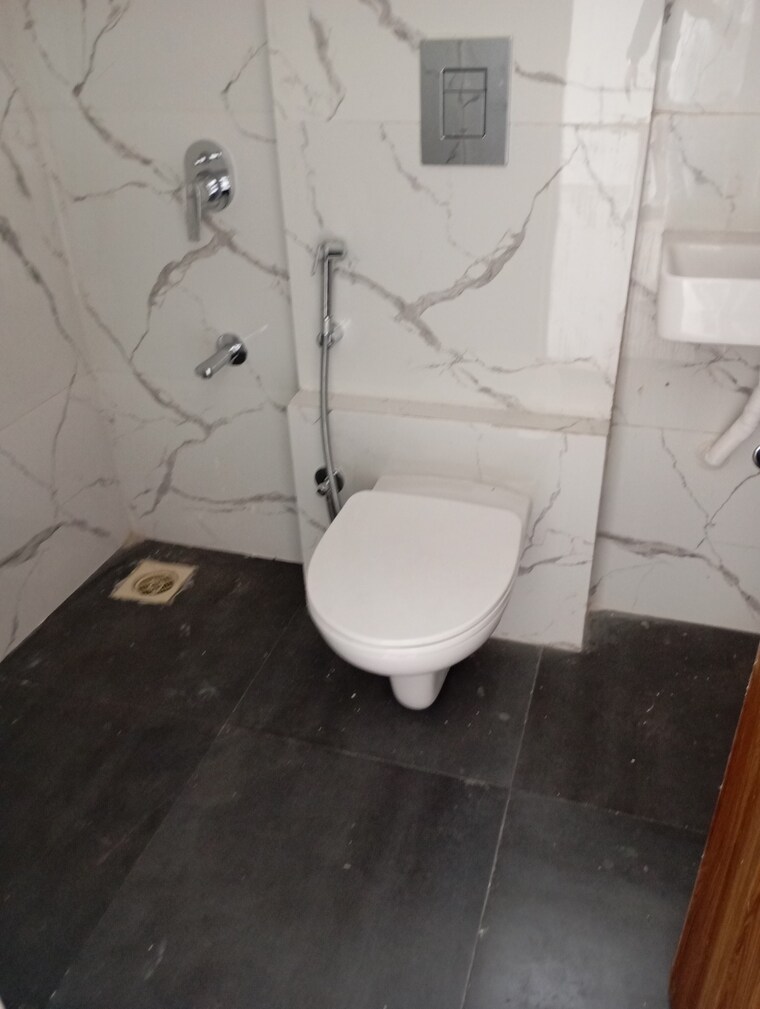 Bathroom, crystal-paradise-residences 1 Bedroom 421 Sq.Ft. Apartment In Andheri East Mumbai 8706937
