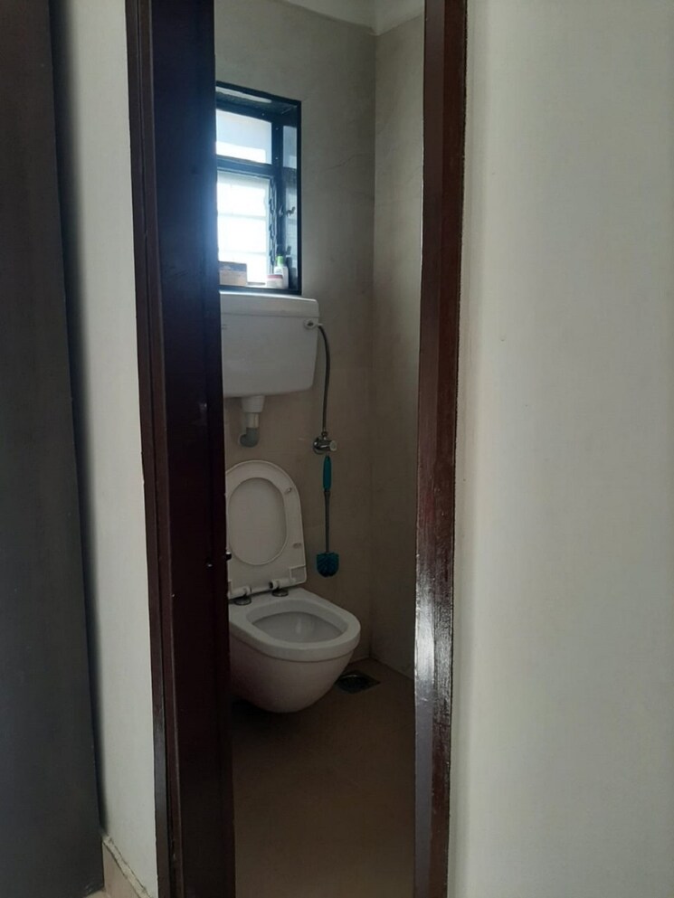 Bathroom, juhu 2 Bedroom 750 Sq.Ft. Apartment In Juhu Mumbai 8706849