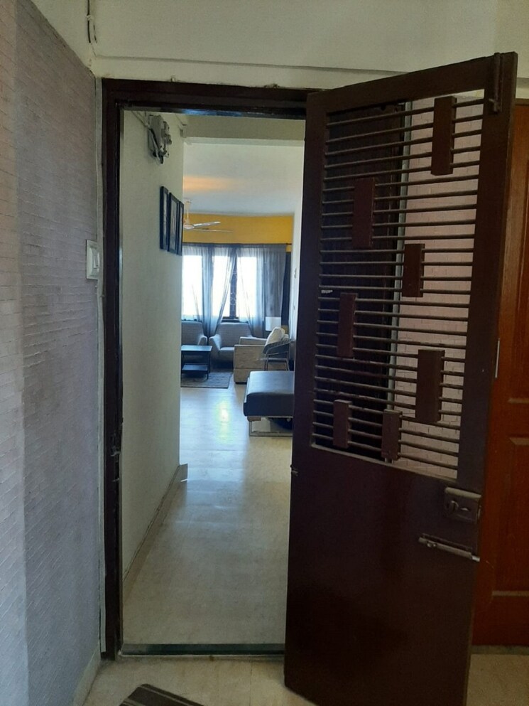 undefined, juhu 2 Bedroom 750 Sq.Ft. Apartment In Juhu Mumbai 8706849