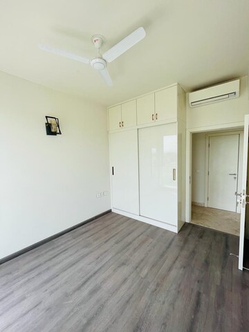 Room in 2 BHK Apartment at Ireo The Corridors, Sector 67a – for Rent
