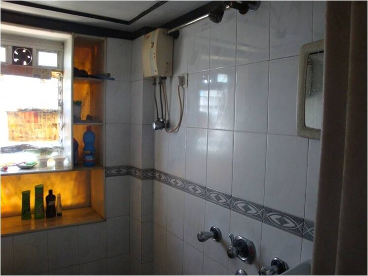 Bathroom, emerald-chs 2 Bedroom 600 Sq.Ft. Apartment In Bandra West Mumbai 8707018