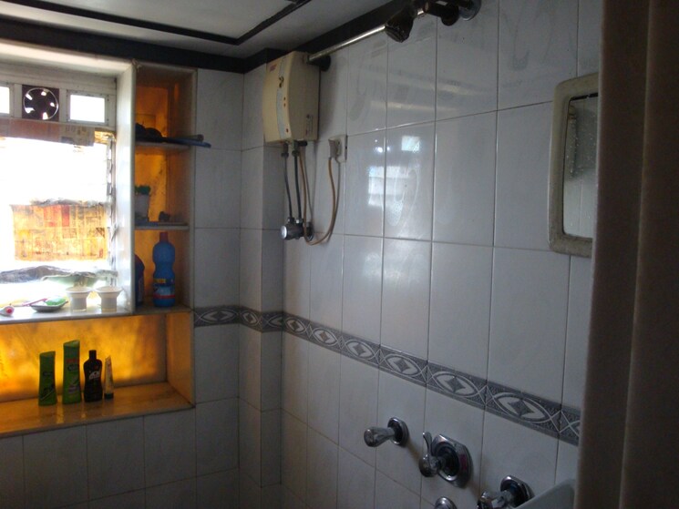Bathroom, emerald-chs 2 Bedroom 600 Sq.Ft. Apartment In Bandra West Mumbai 8707018