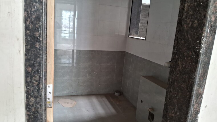 Bathroom, pacific-engracia 2.5 Bedroom 1900 Sq.Ft. Apartment In Mohammadwadi Pune 8707019