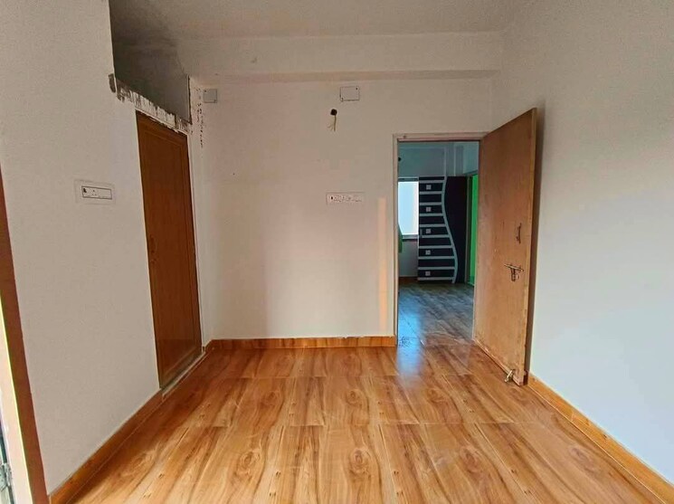 Room, madhapar 4 Bedroom 1485 Sq.Ft. Apartment In Madhapar Rajkot 8707115