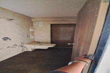 Furnished Amenities in 2.5 BHK Apartment at Ghansoli – for Sale