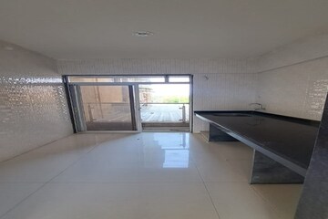 Furnished Amenities in 2.5 BHK Apartment at Ghansoli – for Sale