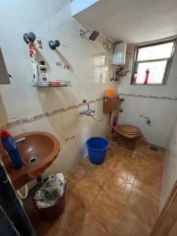Bathroom in 1 BHK Apartment at Sai Mangal CHS Kandivali, Kandivali West – for Sale