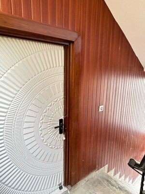  3 BHK Builder Floor at Vaishali Sector 5 – for Sale