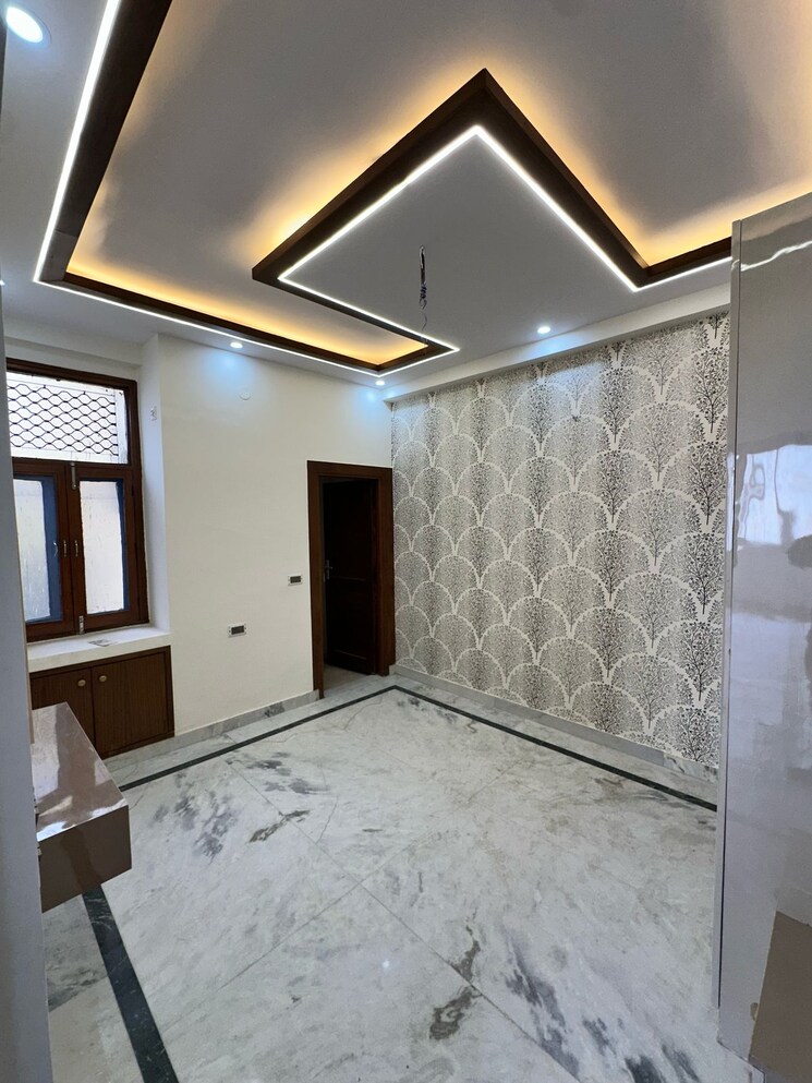 Room, vaishali sector 5 3 Bedroom 1350 Sq.Ft. Builder Floor In Vaishali Sector 5 Ghaziabad 8707245