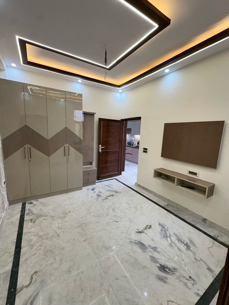 Room, vaishali sector 5 3 Bedroom 1350 Sq.Ft. Builder Floor In Vaishali Sector 5 Ghaziabad 8707245