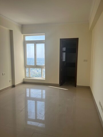 Room in 2 BHK Apartment at Amarnath Towers, Andheri West – for Rent