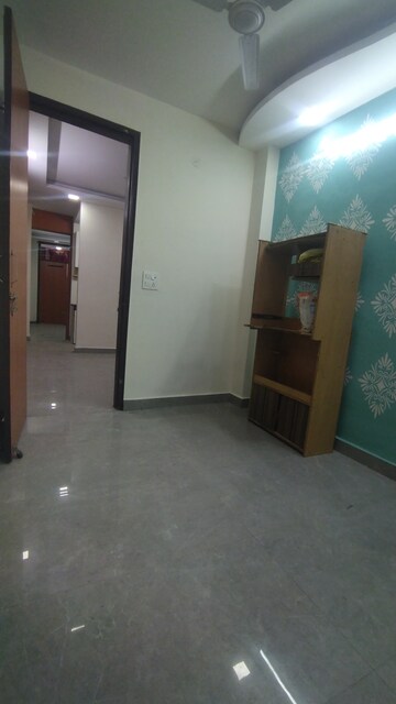 Room in 2 BHK Builder Floor at Govindpuri – for Rent