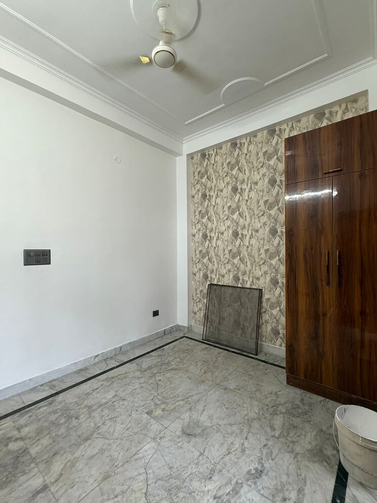 Room, vaishali sector 5 2 Bedroom 1000 Sq.Ft. Builder Floor In Vaishali Sector 5 Ghaziabad 8707386