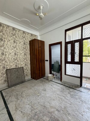 Room in 2 BHK Builder Floor at Vaishali Sector 5 – for Sale