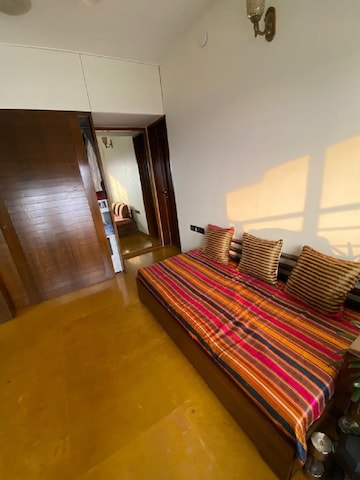 Bedroom in 2 BHK Apartment at Bandra West – for Rent