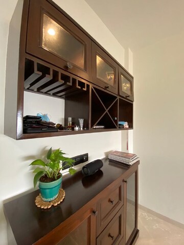 Furnished Amenities in 2 BHK Apartment at Bandra West – for Rent