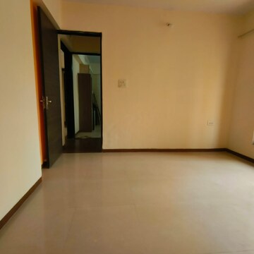 Room in 3 BHK Apartment at Kandivali West – for Rent