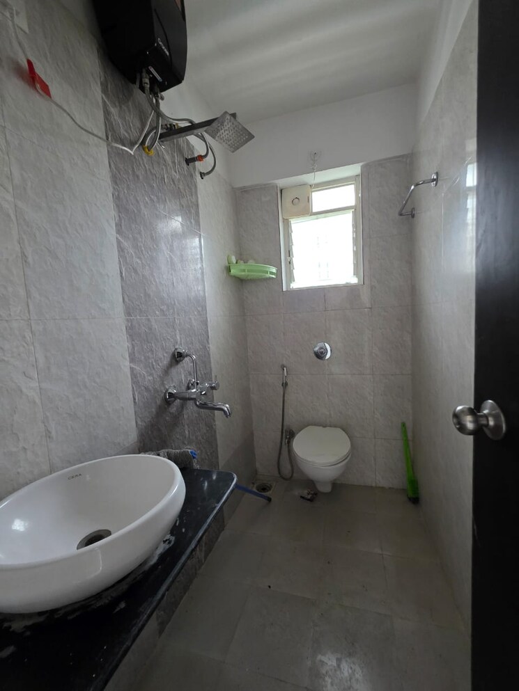 Bathroom, matrix-alfa-1 2 Bedroom 926 Sq.Ft. Apartment In Kharadi Pune 8707613